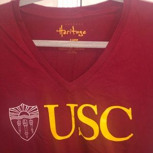 USC Women’s v-neck shirt